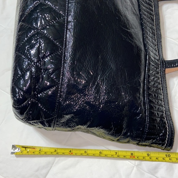 Gorgeous Coach Poppy Patent leather tote 18674 - Picture 12 of 16